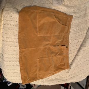 American eagle size 16 corduroy skirt